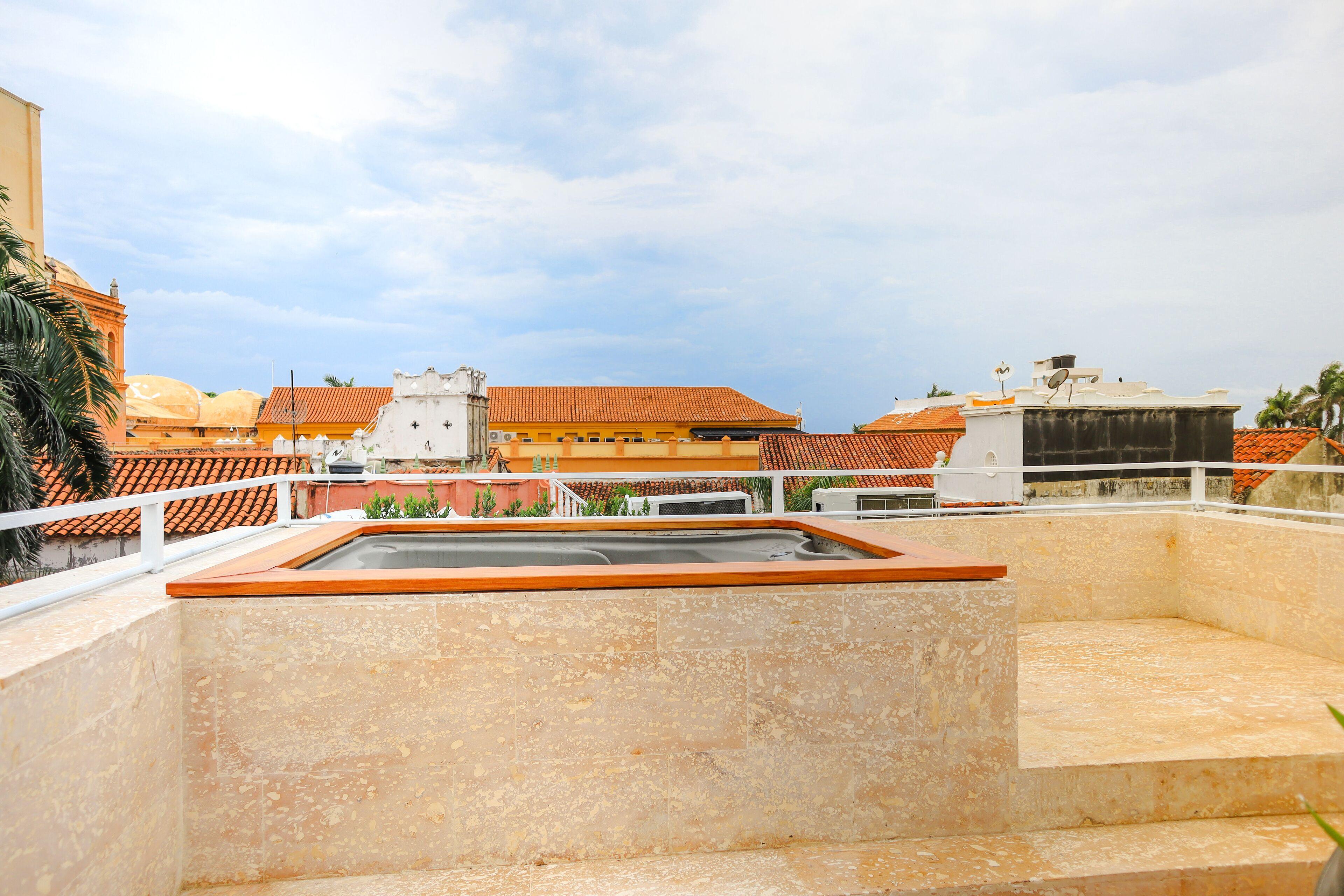 De La Mantilla Hotel